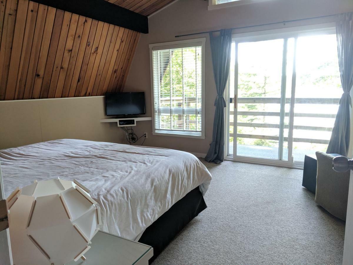 Gowlland Harbour Resort Heriot Bay Eksteriør billede