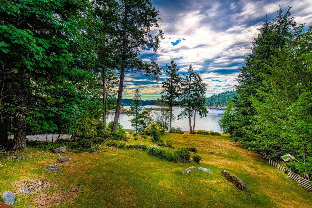 Gowlland Harbour Resort Heriot Bay Eksteriør billede