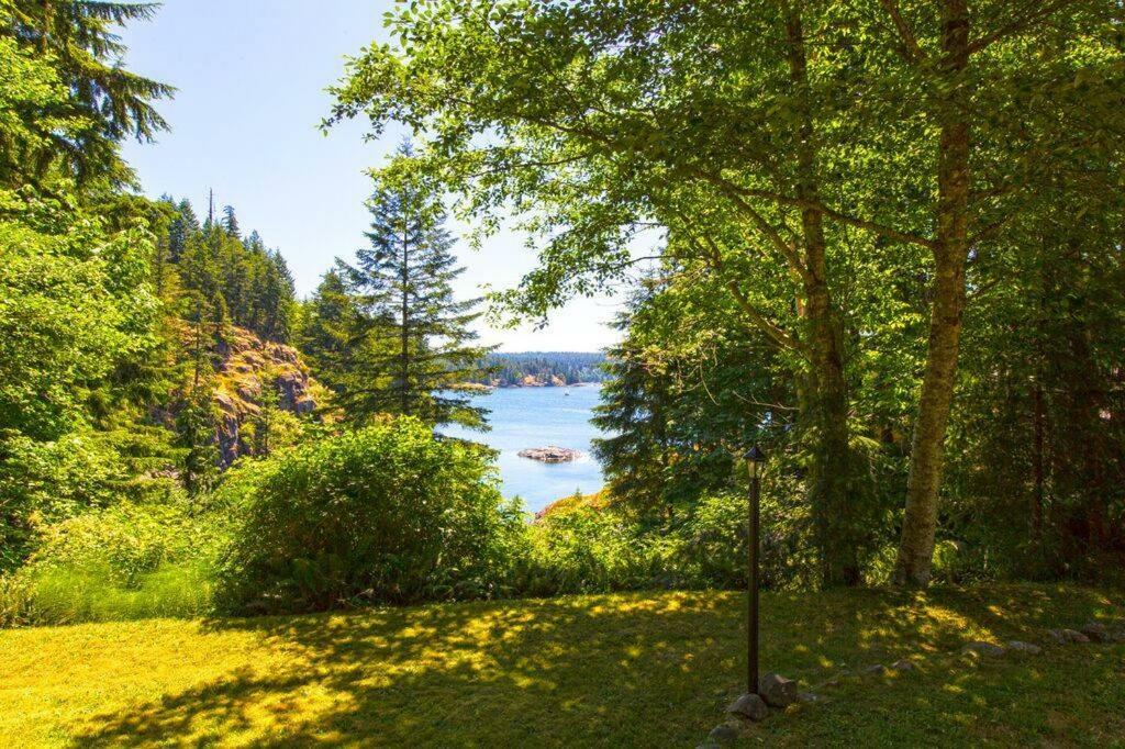 Gowlland Harbour Resort Heriot Bay Eksteriør billede