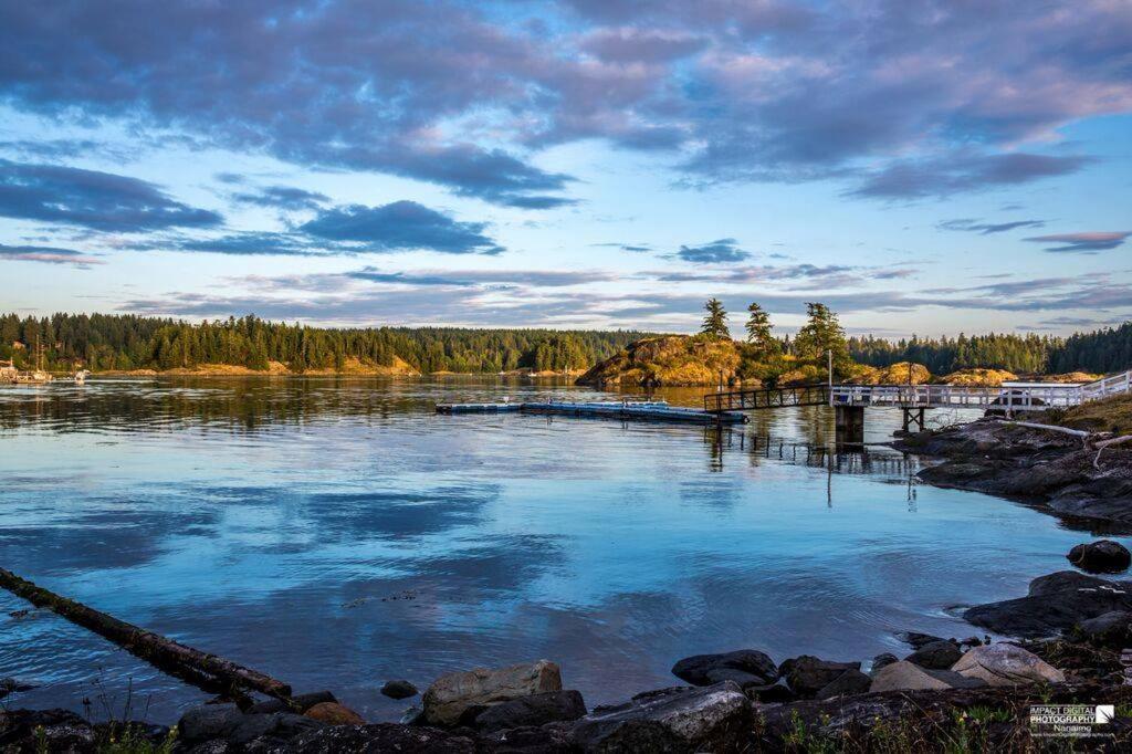 Gowlland Harbour Resort Heriot Bay Eksteriør billede